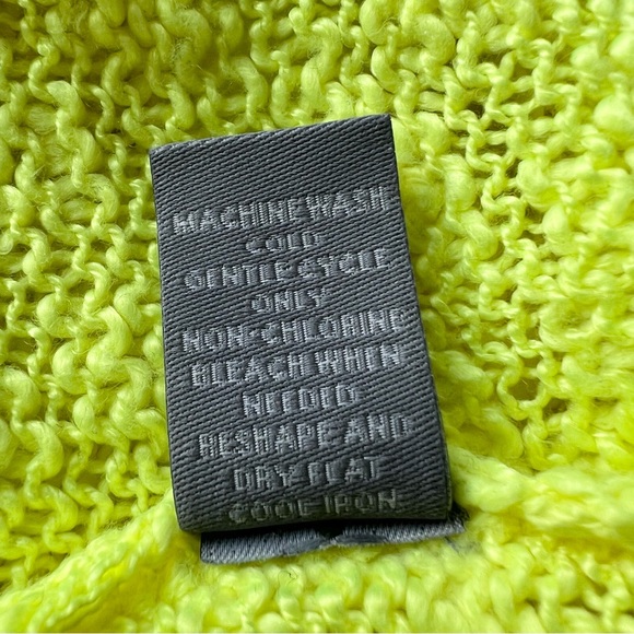 Charlotte Russe Neon Yellow Infinity Heart Sweater, Small - Picture 9 of 10